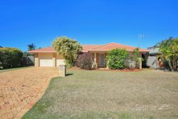 135 Moodies Rd, Bargara QLD 4670, Australia