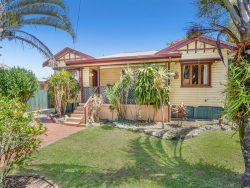 3 Dillon St, Bungalow QLD 4870, Australia