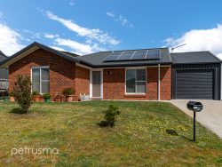 10 Sadri Ct, New Norfolk TAS 7140, Australia