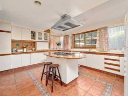 11 Woodridge Pl, Karabar NSW 2620, Australia