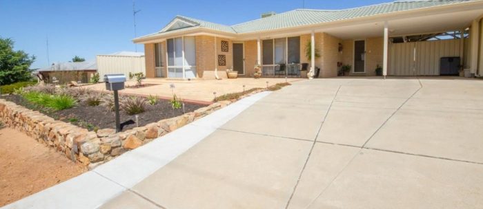 112 Throssell St, Northam WA 6401, Australia