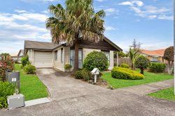 1/15 Elderberry Road, Burswood, Manukau City, Auckland, 2013, New Zealand