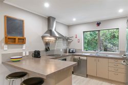 2/19 Pemberton Ave, Glenfield, North Shore City, Auckland, 0629, New Zealand