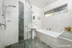 17 Macartney Cres, Deakin ACT 2600, Australia