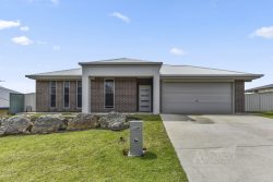 11 Macquarie Ct, Mount Gambier SA 5290, Australia