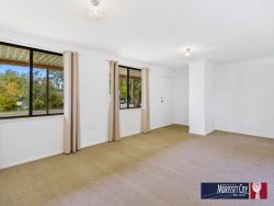 5 Rhodes Parade, Windermere Park NSW 2264, Australia