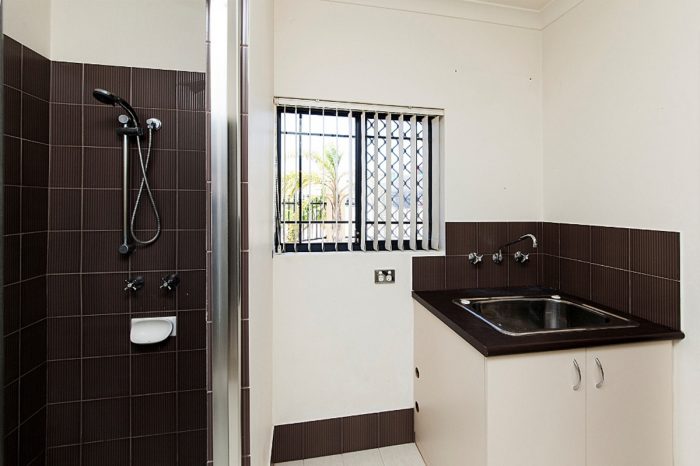 81 Sylvia St, Nollamara WA 6061, Australia