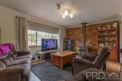 15 Cedar Cres, Tumut NSW 2720, Australia