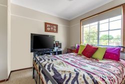 15 Cedar Cres, Tumut NSW 2720, Australia