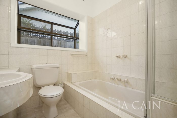 151 Glen Iris Rd, Glen Iris VIC 3146, Australia