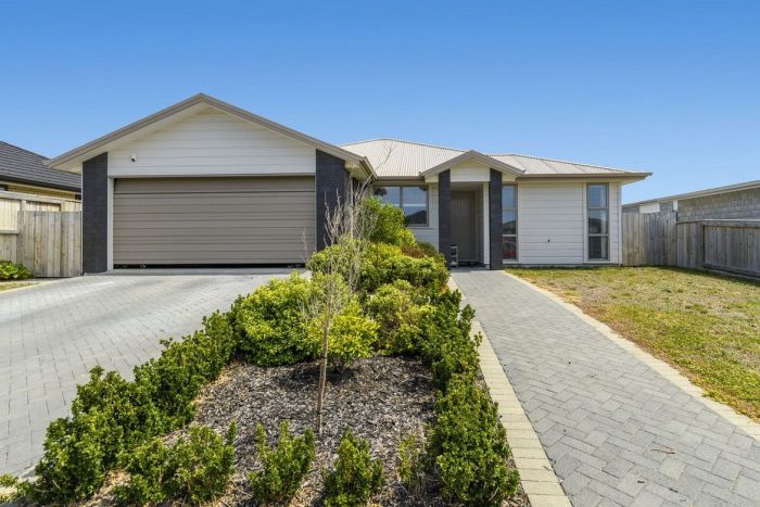 42 Harding Drive, Papamoa Beach, Tauranga, Bay Of Plenty, 3118, New Zealand