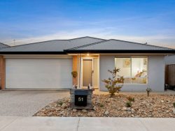 51 Meereen St, Charlemont VIC 3217, Australia