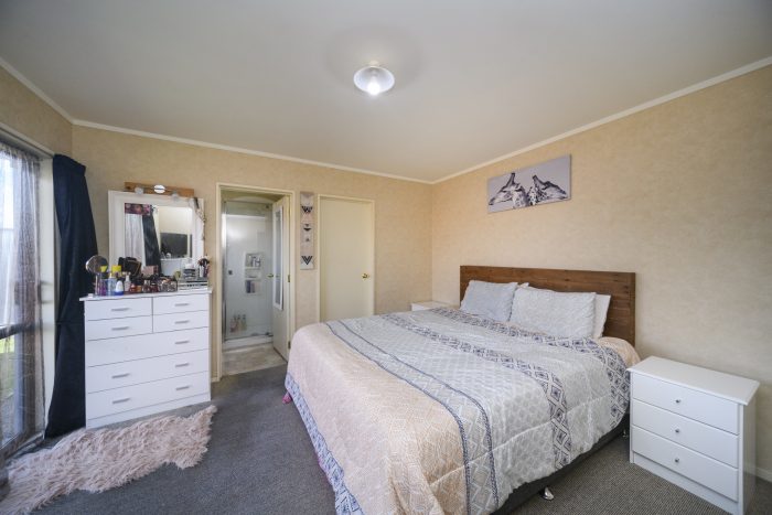 12 Jordan Way, Kelvin Grove, Palmerston North, Manawatu / Whanganui, 4414, New Zealand