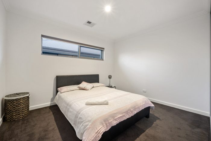 43 Wanstead St, North Coogee WA 6163, Australia
