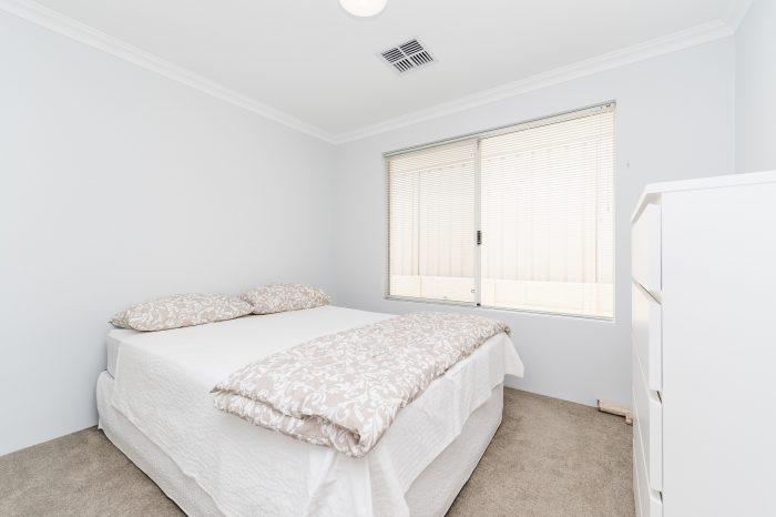 10 Ward Pl, Embleton WA 6062, Australia