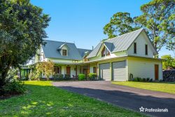 17 Carabeen Pl, McLeans Ridges NSW 2480, Australia