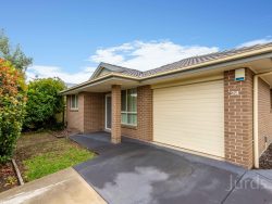 1/24 Stephen St, Cessnock NSW 2325, Australia