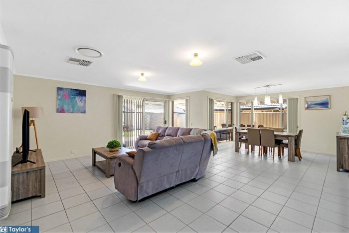 3 Portsea Cres, Burton SA 5110, Australia