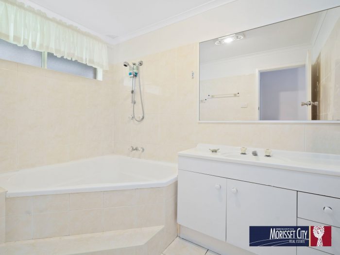 19 Mirrabooka Rd, Mirrabooka NSW 2264, Australia