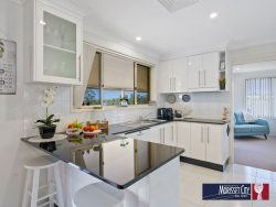 17 Morris Cres, Bonnells Bay NSW 2264, Australia