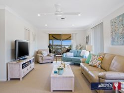 17 Morris Cres, Bonnells Bay NSW 2264, Australia