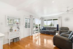 37 Nursery Ave, Frankston VIC 3199, Australia