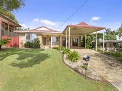 7 Yvonne Cres, Bilambil Heights NSW 2486, Australia