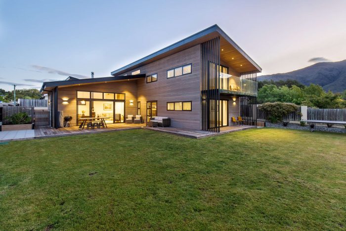 35 Roche Street, Wanaka, Otago, 9305, New Zealand