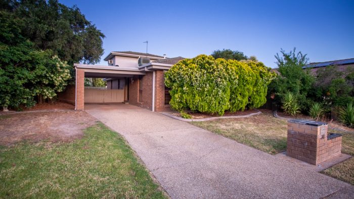 20 Villawood Ct, Lavington NSW 2641, Australia