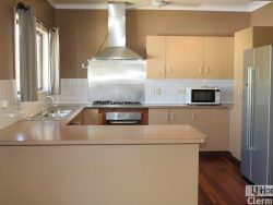 15 Athol Ct, Clermont QLD 4721, Australia