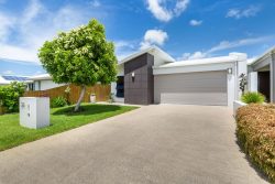 29 Bellavista Cct, Beaconsfield QLD 4740, Australia