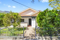 28 Lasswade St, Ashbury NSW 2193, Australia