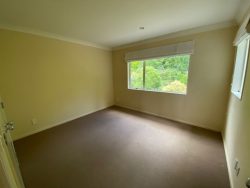 6 Chippenham Grove, Churton Park, Wellington, 6037, New Zealand