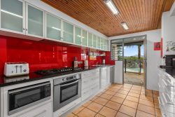 427 Palmerston Hwy, O’Briens Hill QLD 4860, Australia