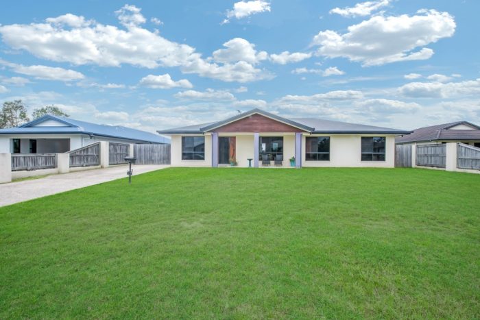 27 Katey Cres, Mirani QLD 4754, Australia