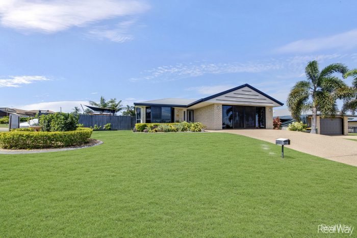 1 Bryce Ct, Gracemere QLD 4702, Australia