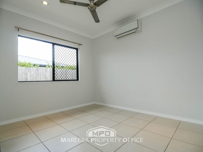 7 Wren Cl, Mareeba QLD 4880, Australia