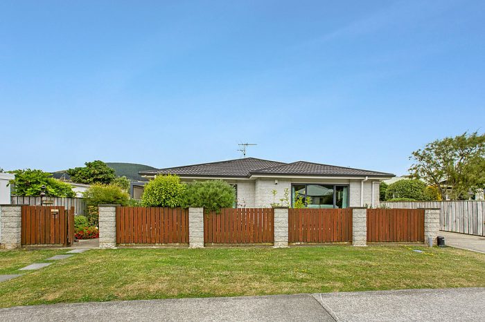 22 Nathan Street, Tawa, Wellington, 5028, New Zealand