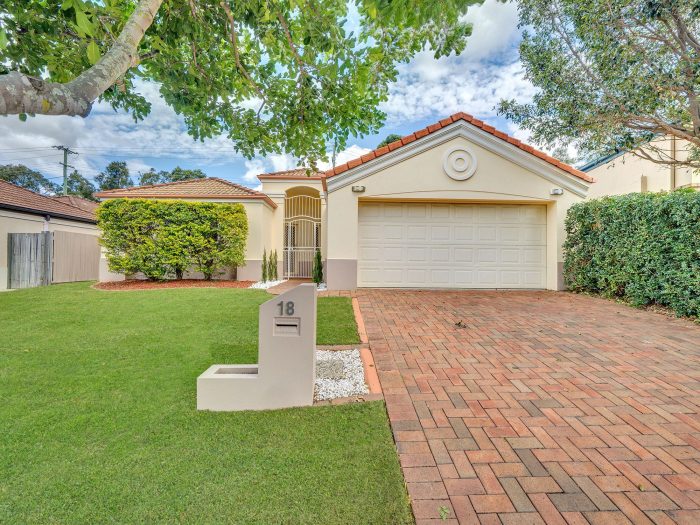 18 Pfeiffer Pl, McDowall QLD 4053, Australia