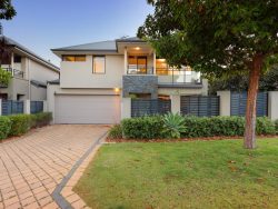 Unit 9/97 Manning St, Scarborough WA 6019, Australia