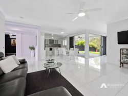 45 Ridgewood Dr, Brookwater QLD 4300, Australia