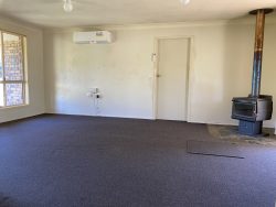 12 Robinson Ave, Glen Innes NSW 2370, Australia