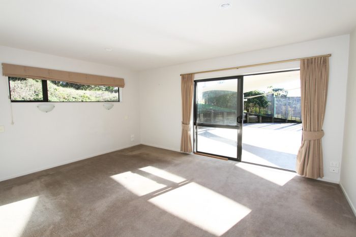 45 Roberta Crescent, Orewa, Rodney, Auckland, 0931, New Zealand