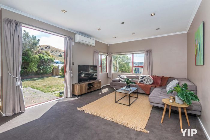 1 Comber Place, Johnsonville, Wellington, 6037, New Zealand