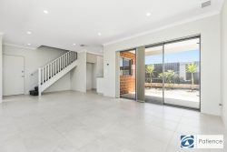 6 Emily Loop, Madeley WA 6065, Australia