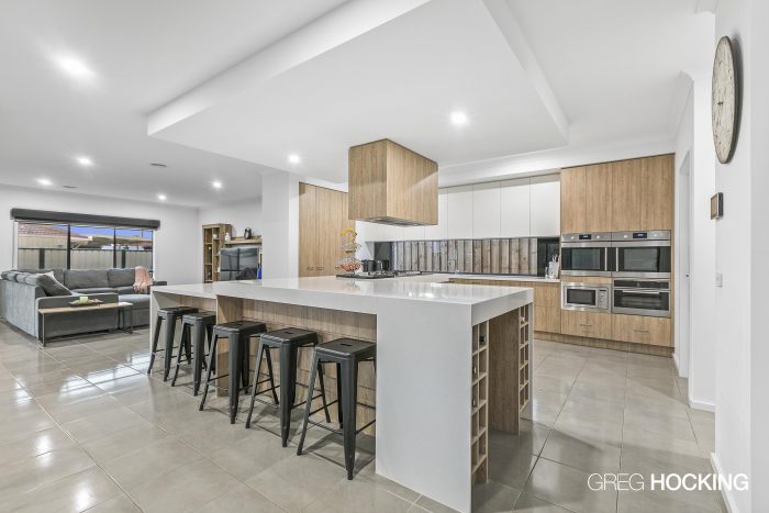 4 Ovington Pl, Altona Meadows VIC 3028, Australia