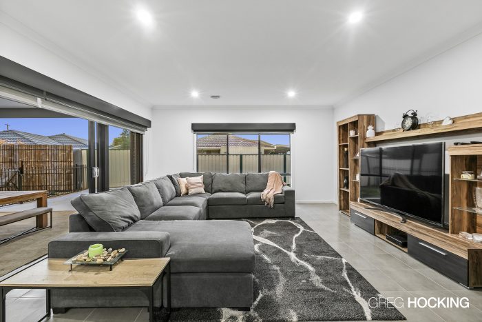4 Ovington Pl, Altona Meadows VIC 3028, Australia