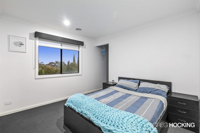 4 Ovington Pl, Altona Meadows VIC 3028, Australia