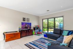 66 Hambidge Cres, Chisholm ACT 2905, Australia