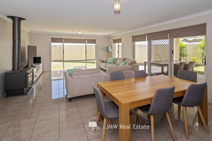 39 Monclair Cct, Dunsborough WA 6281, Australia